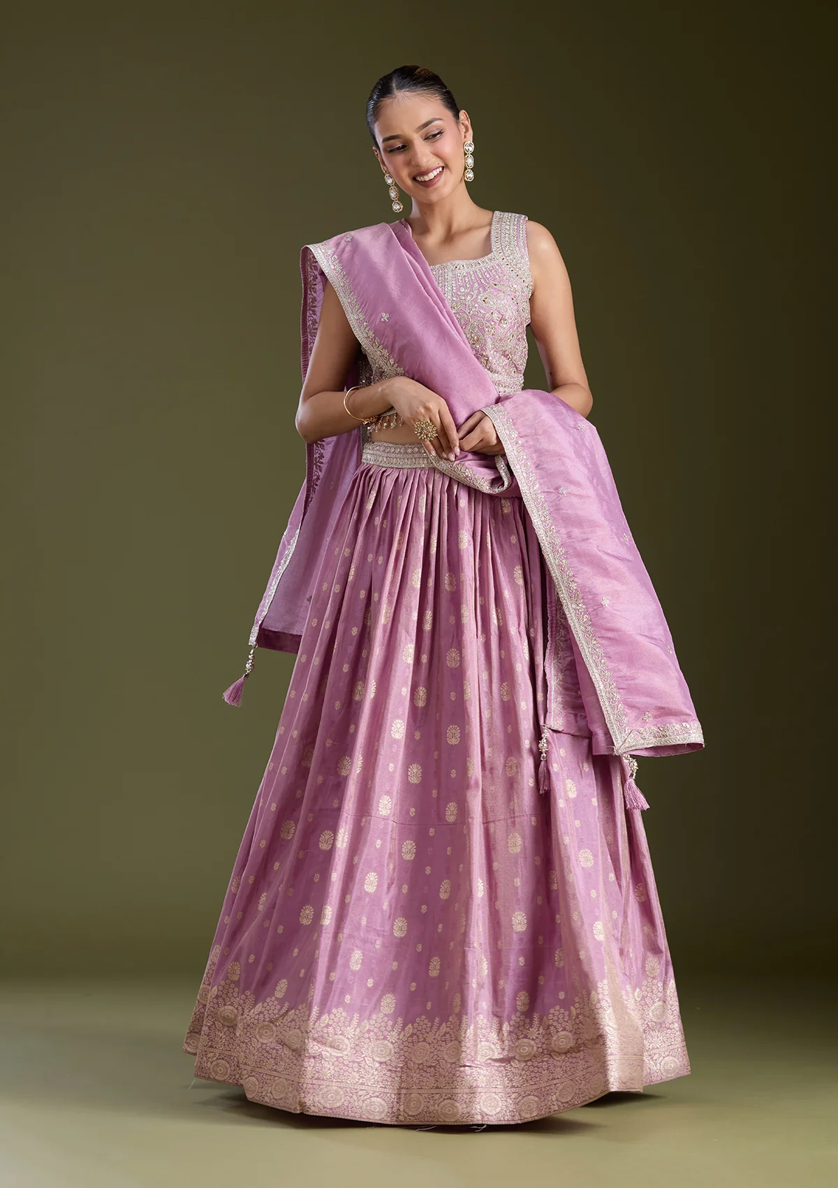 GCFE0046041_LAVENDER_2.webp